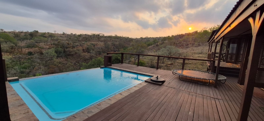 5 Bedroom Property for Sale in Waterkloof A H North West